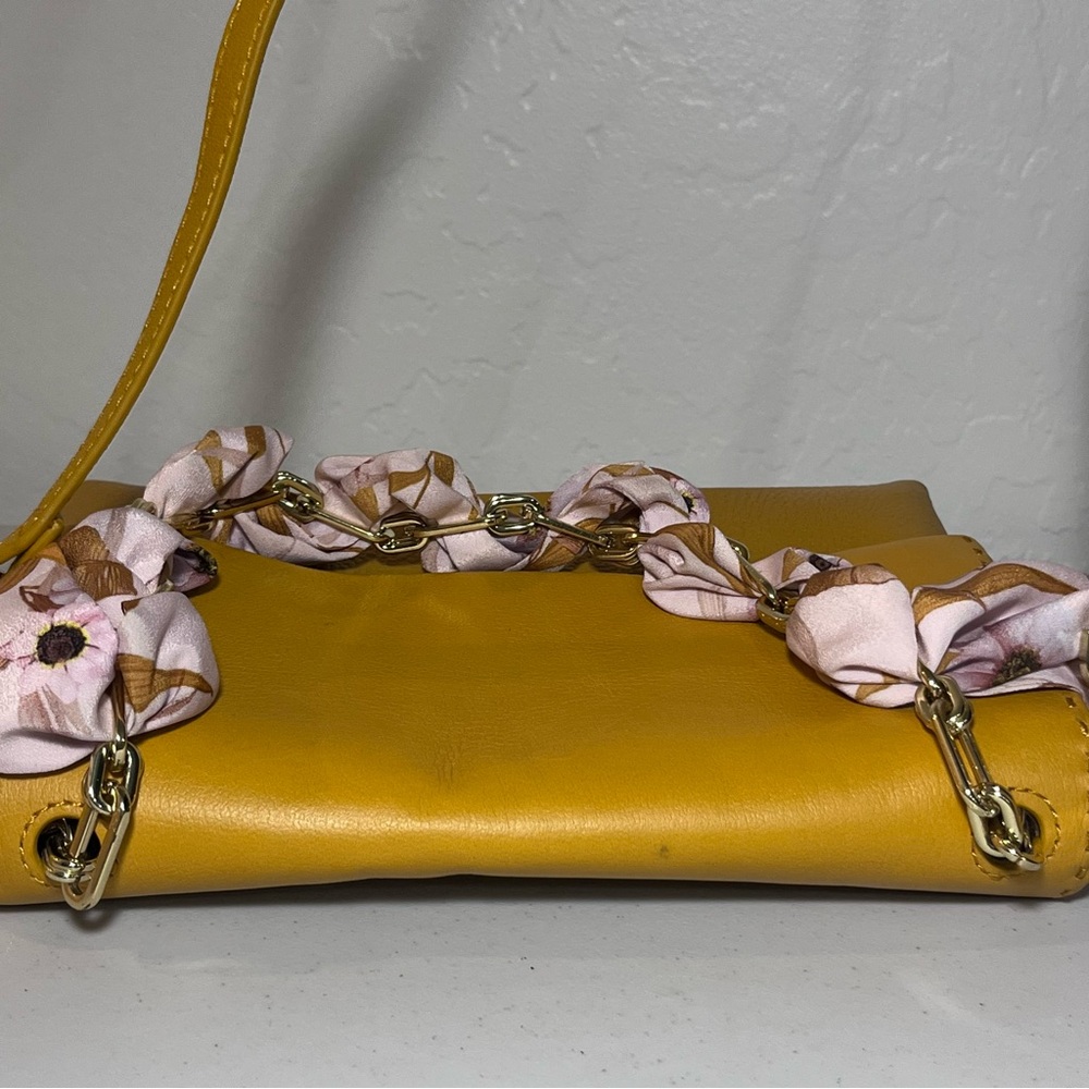 Ted Baker London Elsy Leather Crossbody Bag - Picture 10 of 15